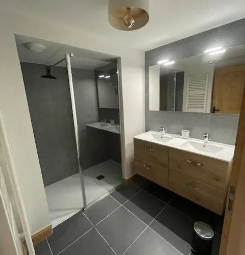 Montalbert - Appt 2 Pour 6 Pers - Parking *