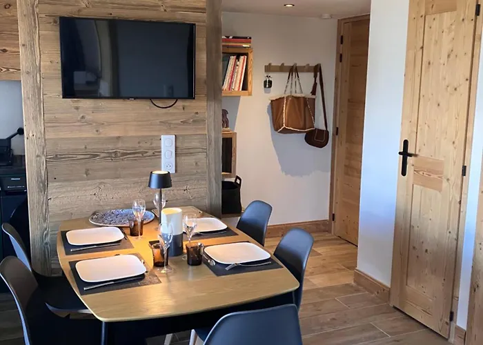 Montalbert - Appt 2 Pour 6 Pers - Parking